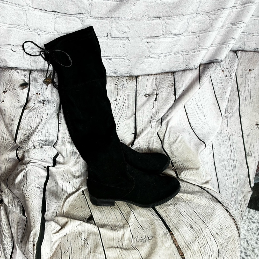 Circus by Sam Edelman Black OTK Faux Suede Pull On Zip Black Round Toe Boots Sz8